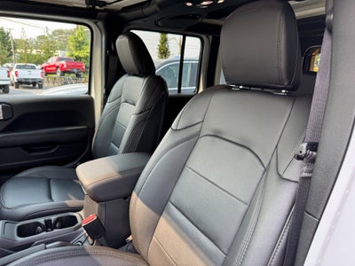 2023 Jeep Wrangler Sahara Altitude