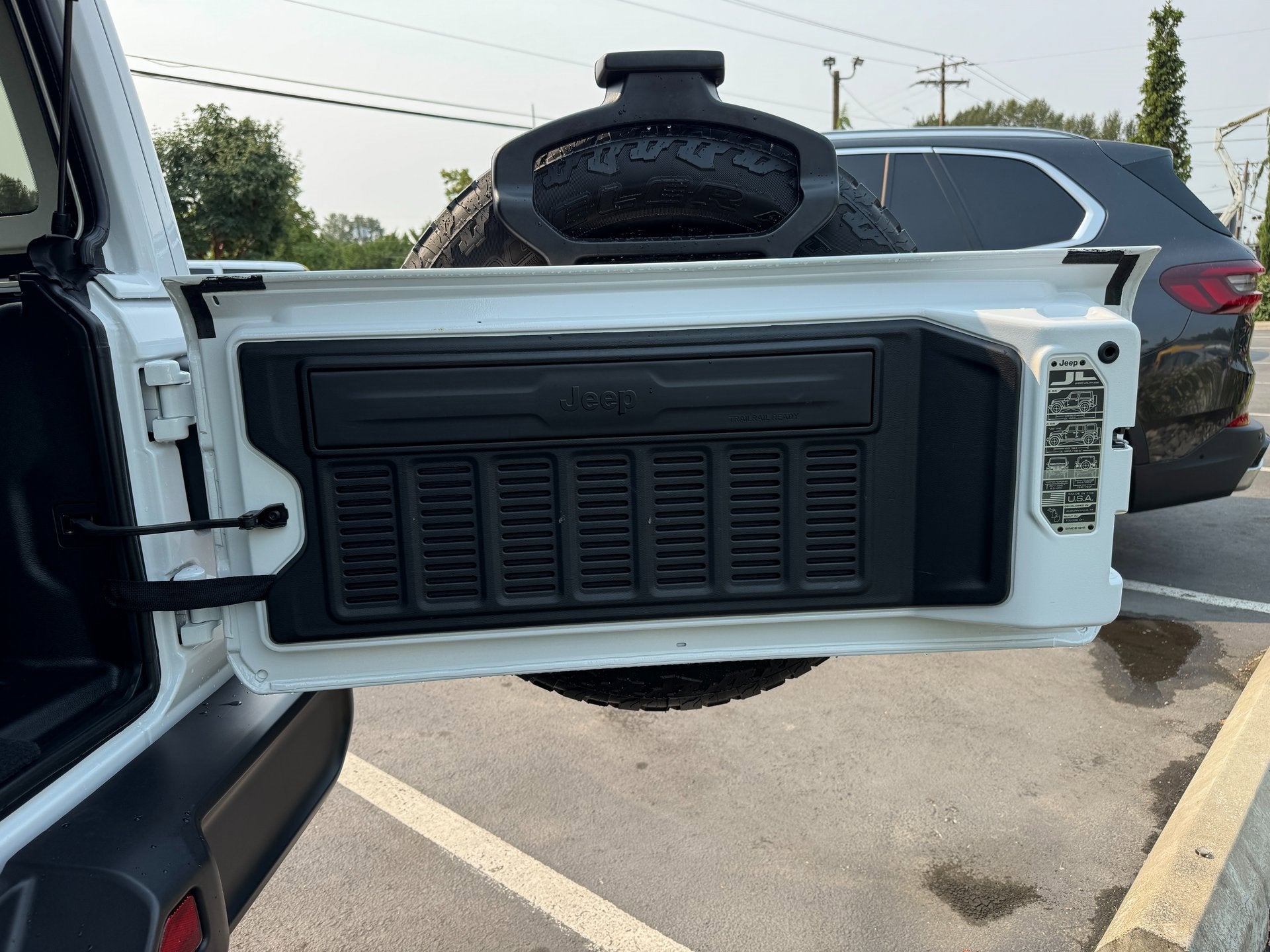 2023 Jeep Wrangler Sahara Altitude