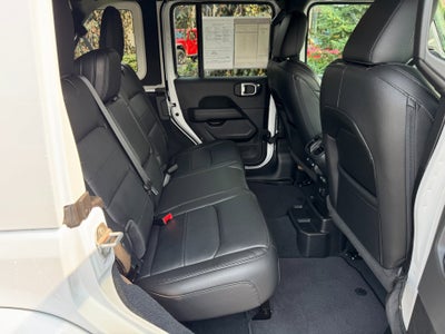 2023 Jeep Wrangler Sahara Altitude