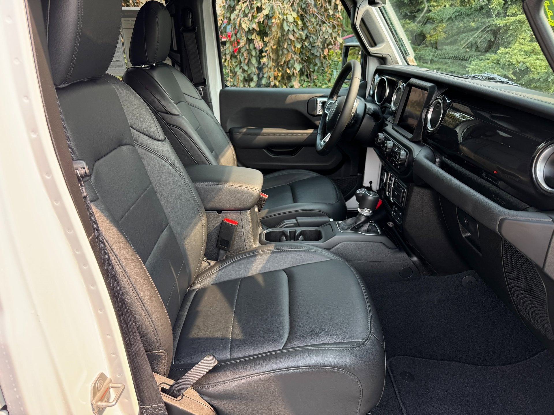 2023 Jeep Wrangler Sahara Altitude