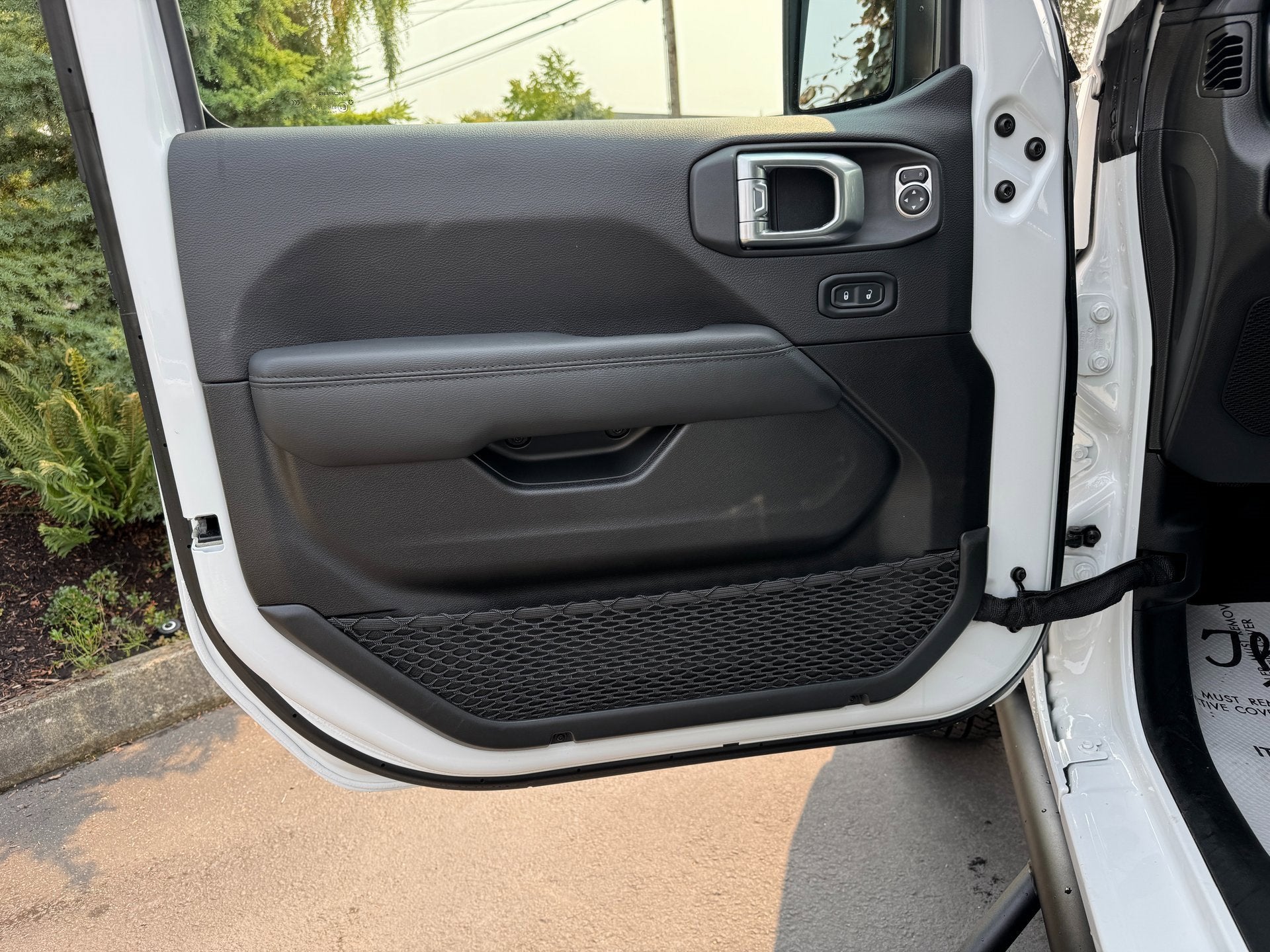 2023 Jeep Wrangler Sahara Altitude