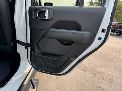 2023 Jeep Wrangler Sahara Altitude