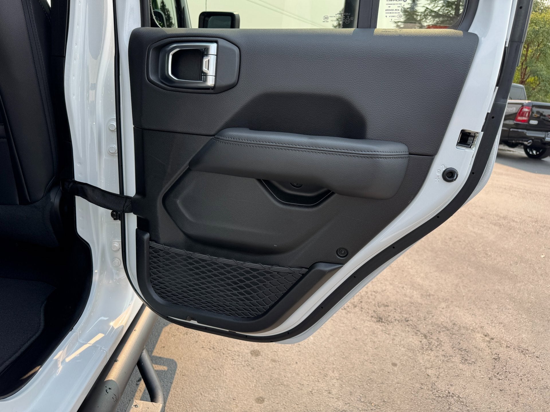 2023 Jeep Wrangler Sahara Altitude