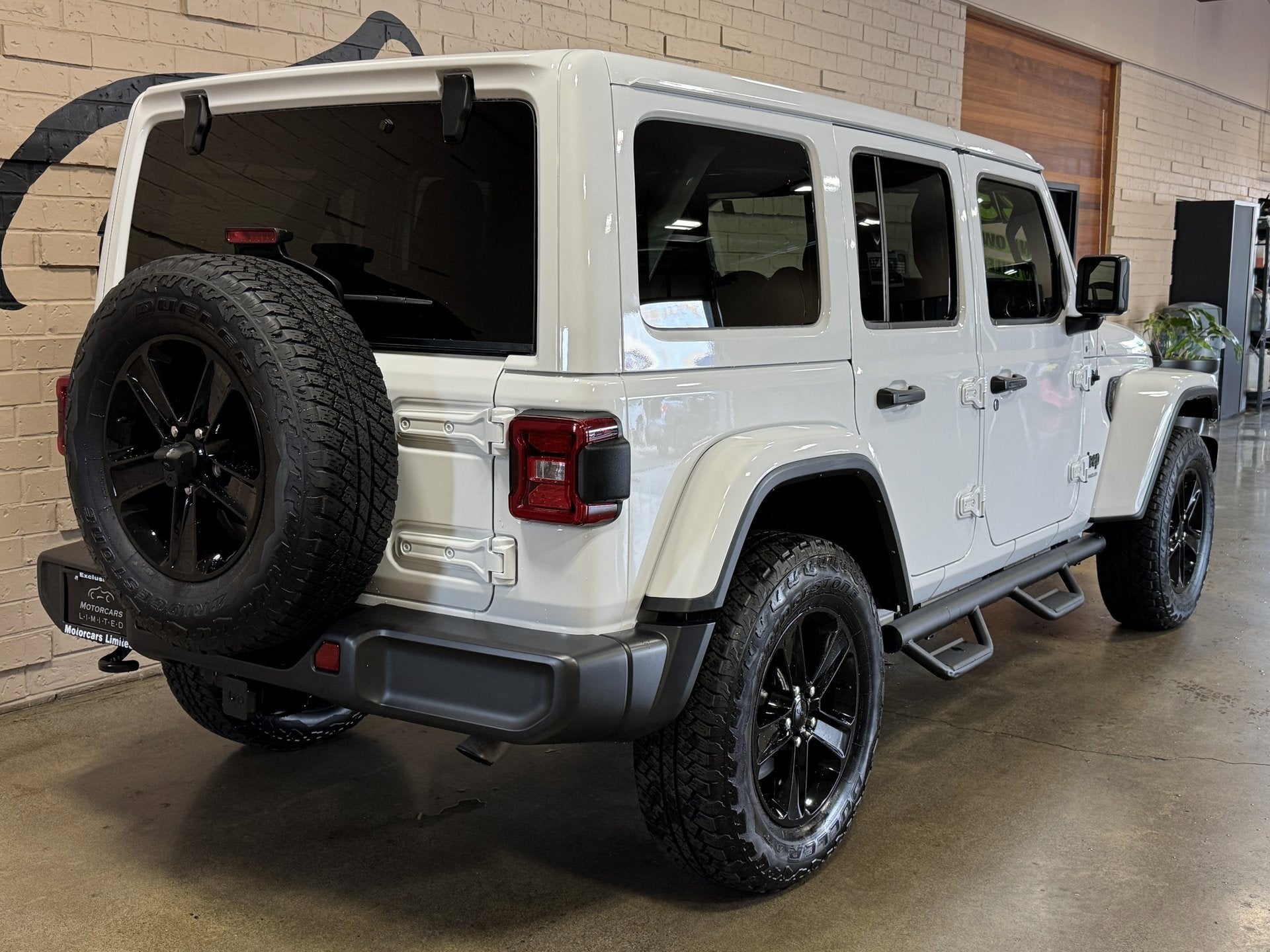 2023 Jeep Wrangler Sahara Altitude