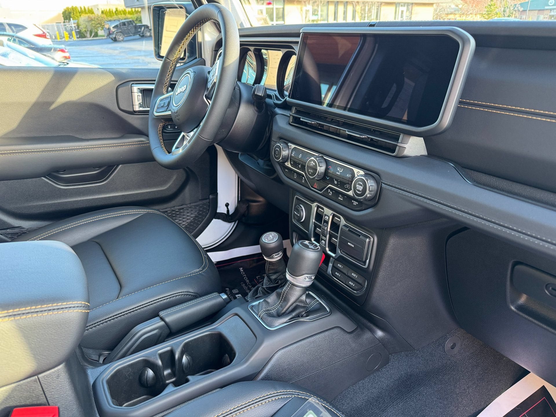2024 Jeep Wrangler Sahara