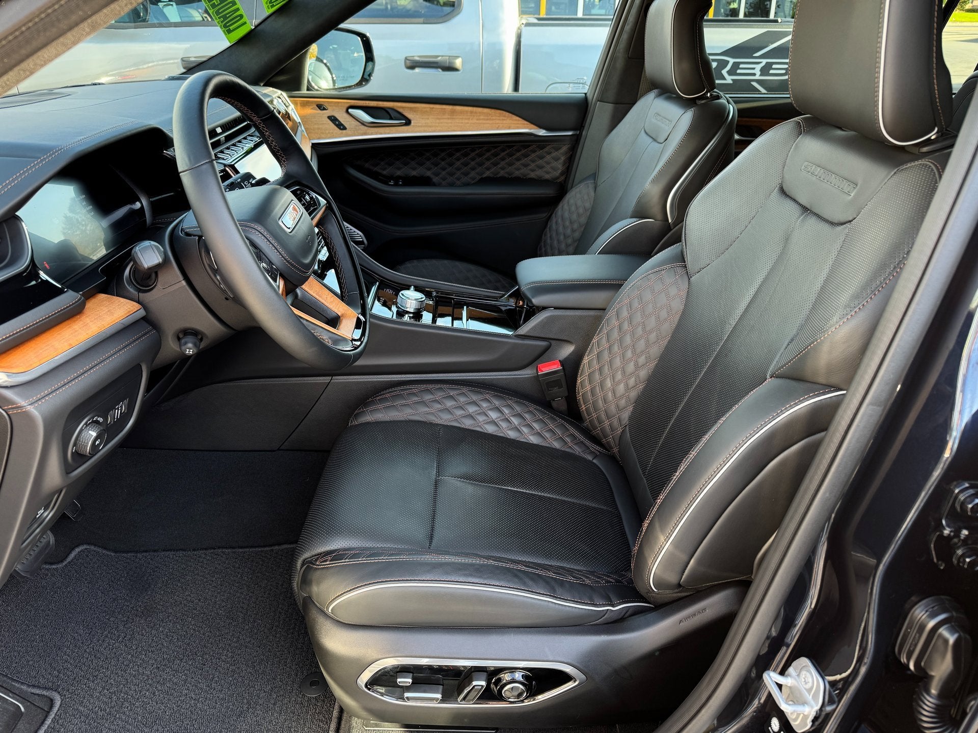 2023 Jeep Grand Cherokee L Summit Reserve