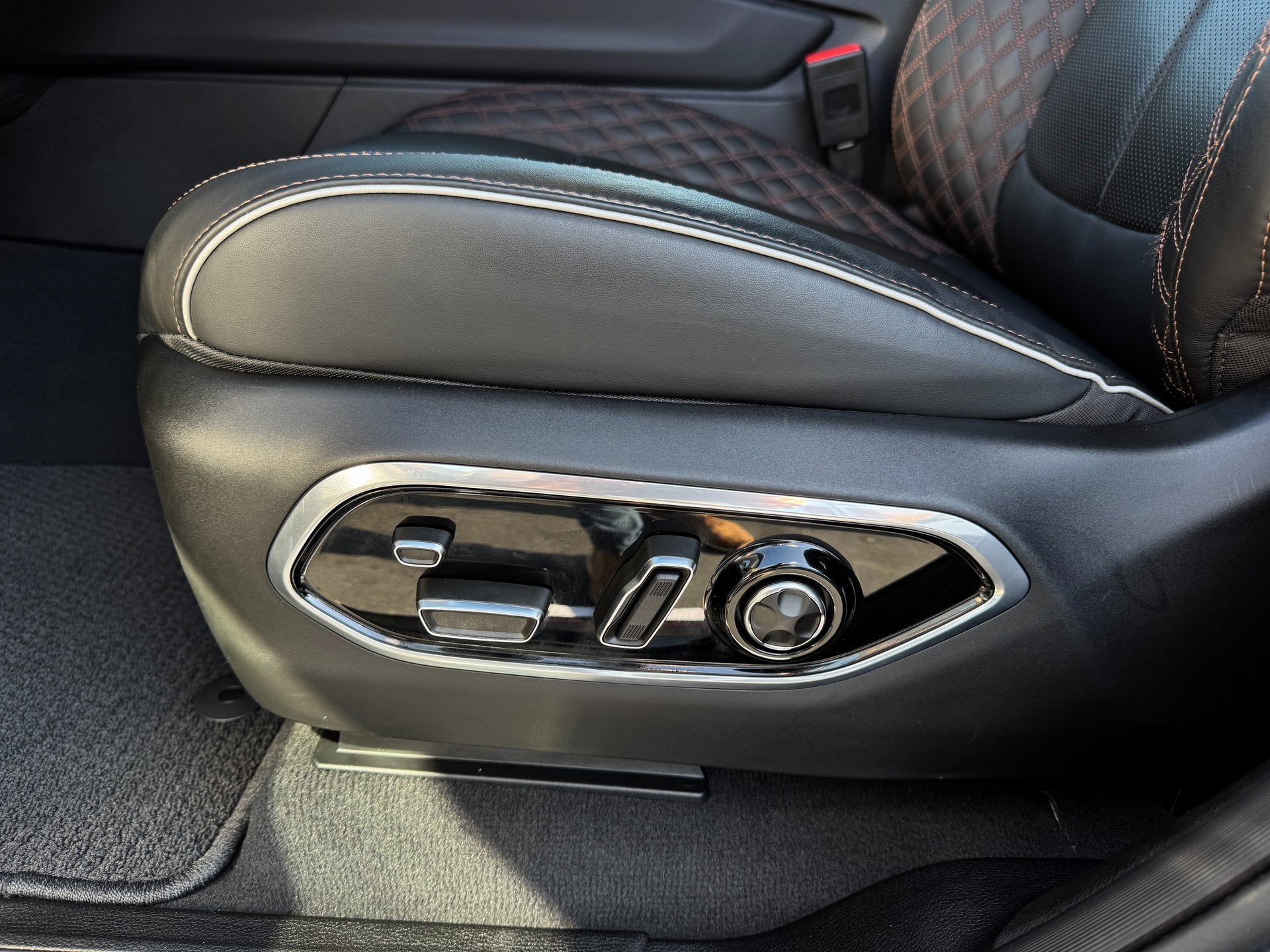 2023 Jeep Grand Cherokee L Summit Reserve