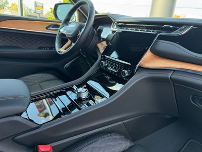 2023 Jeep Grand Cherokee L Summit Reserve