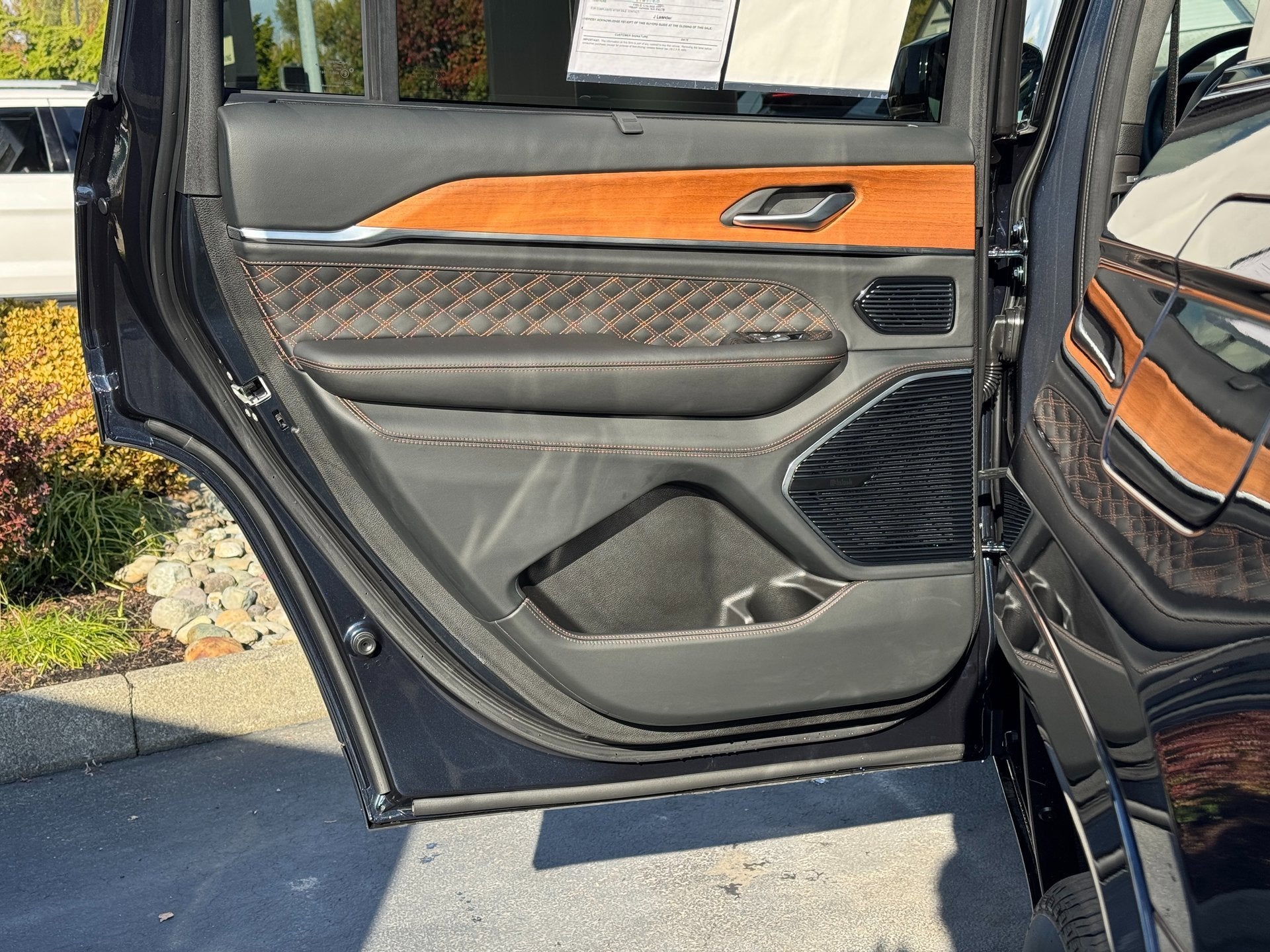 2023 Jeep Grand Cherokee L Summit Reserve