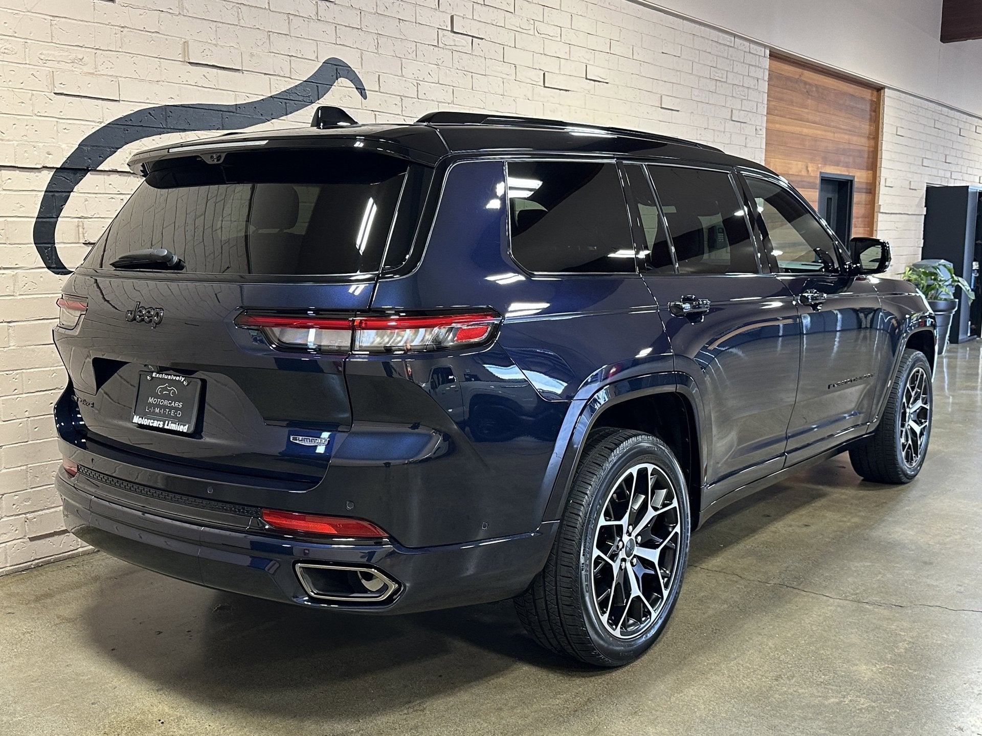 2023 Jeep Grand Cherokee L Summit Reserve