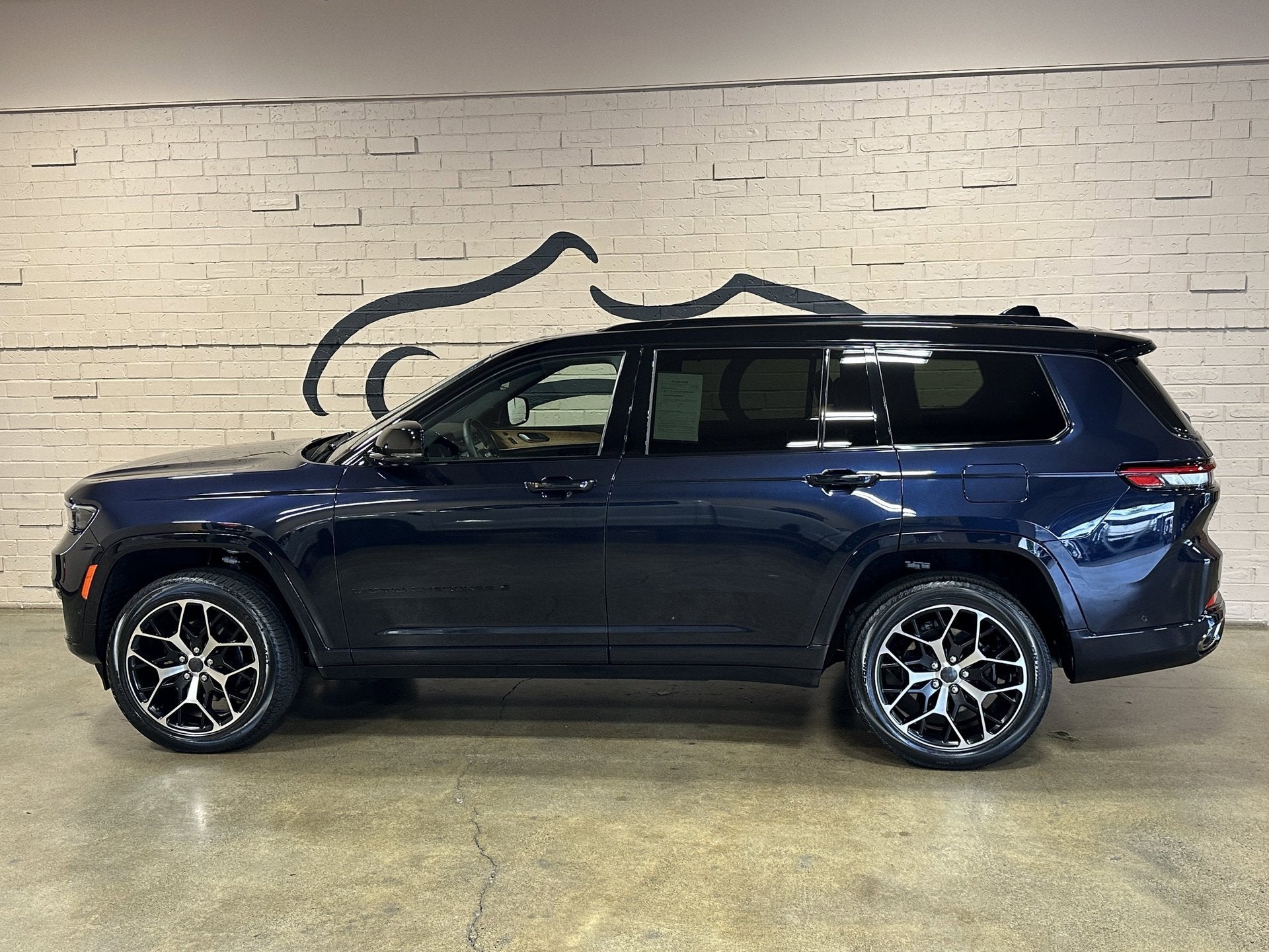 2023 Jeep Grand Cherokee L Summit Reserve