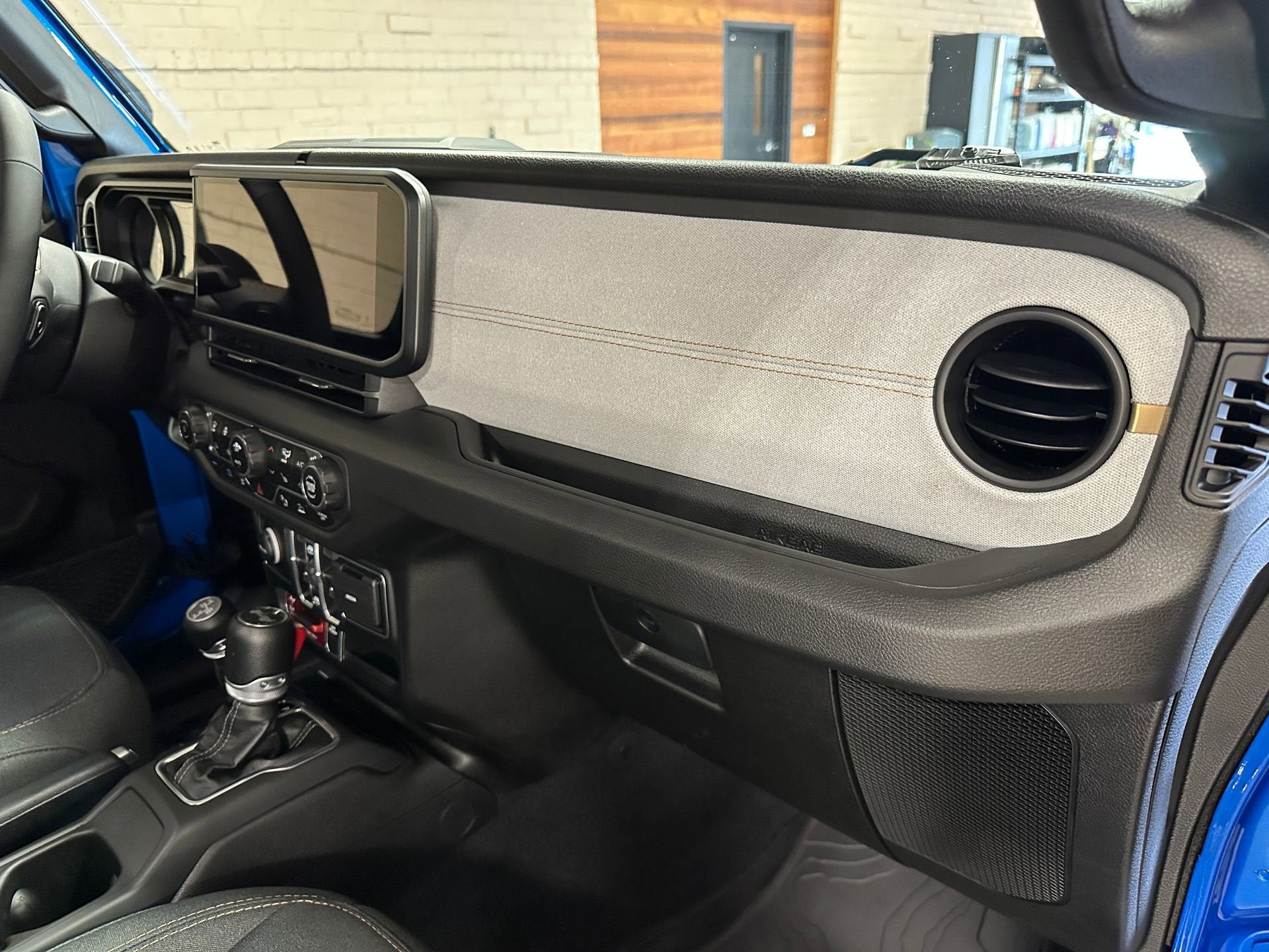 2024 Jeep Wrangler Willys 4xe