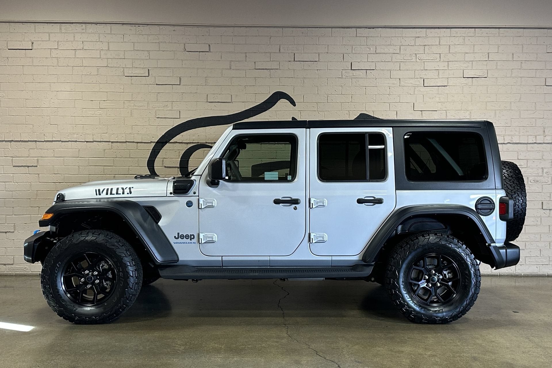 2024 Jeep Wrangler Willys 4xe