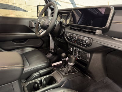 2024 Jeep Wrangler Sahara 4xe