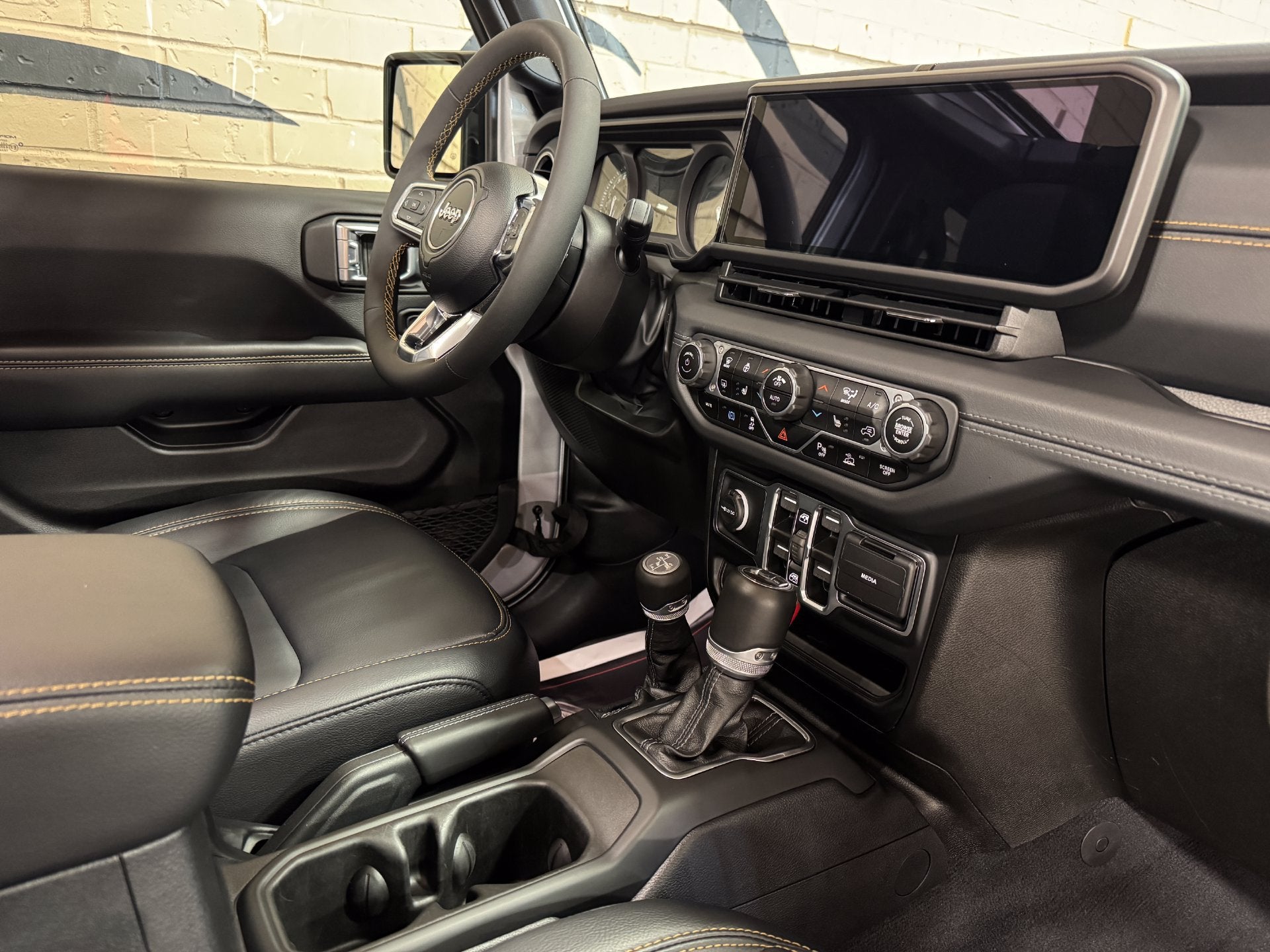 2024 Jeep Wrangler Sahara 4xe