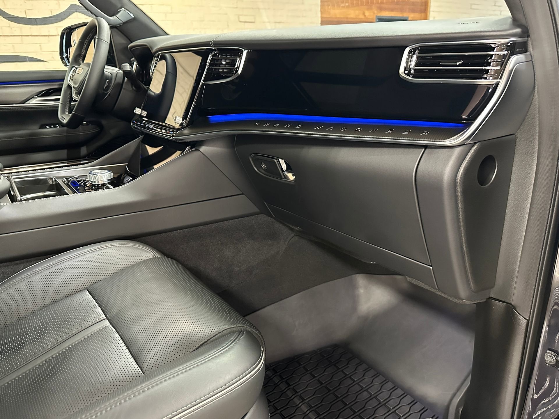 2024 Jeep Grand Wagoneer Series II Obsidian