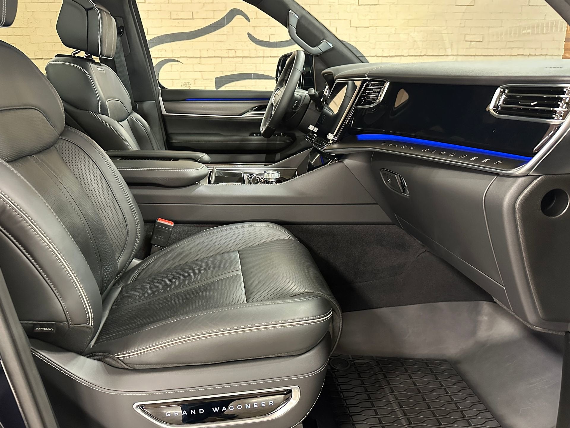 2024 Jeep Grand Wagoneer Series II Obsidian