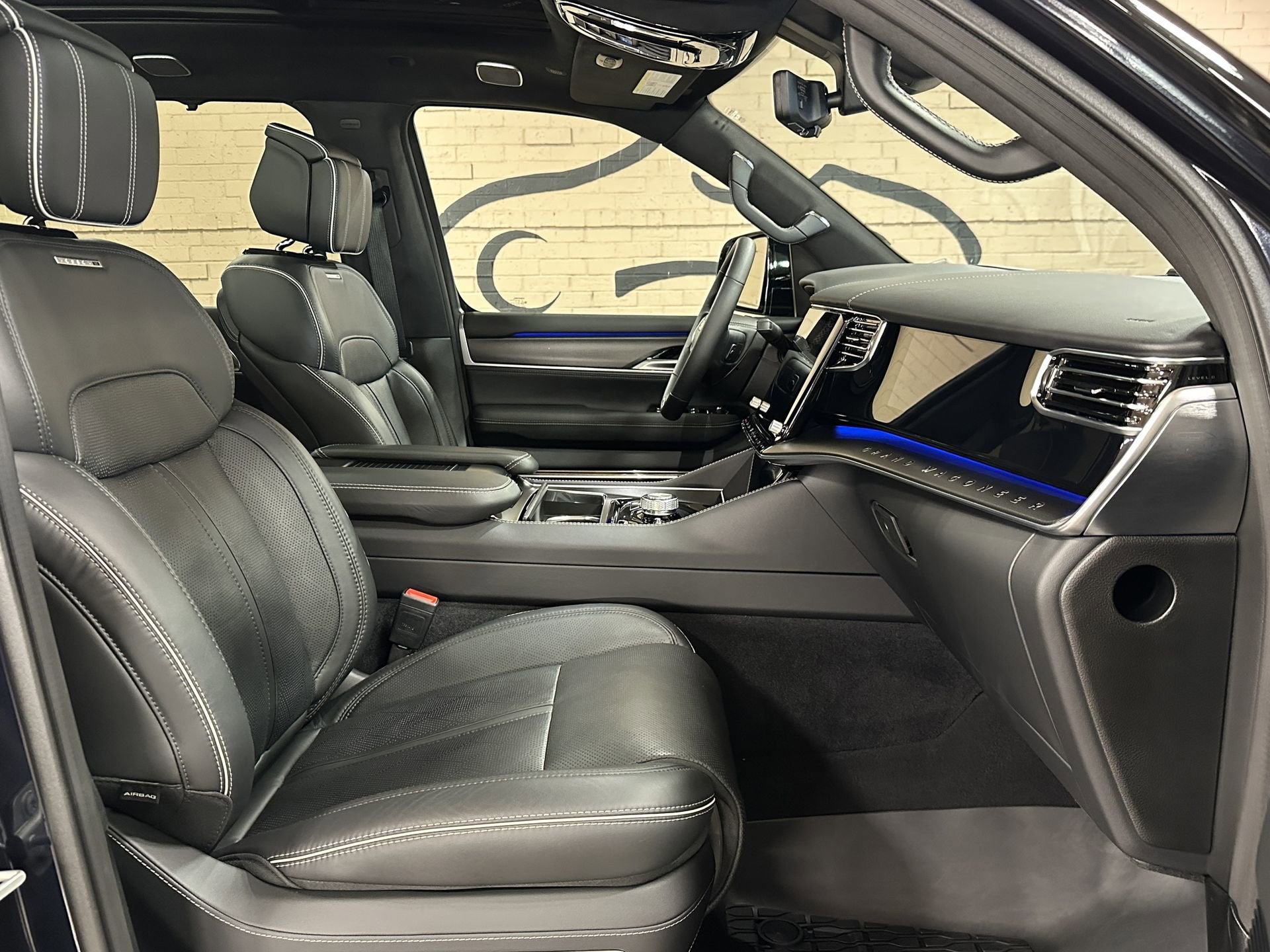 2024 Jeep Grand Wagoneer Series II Obsidian