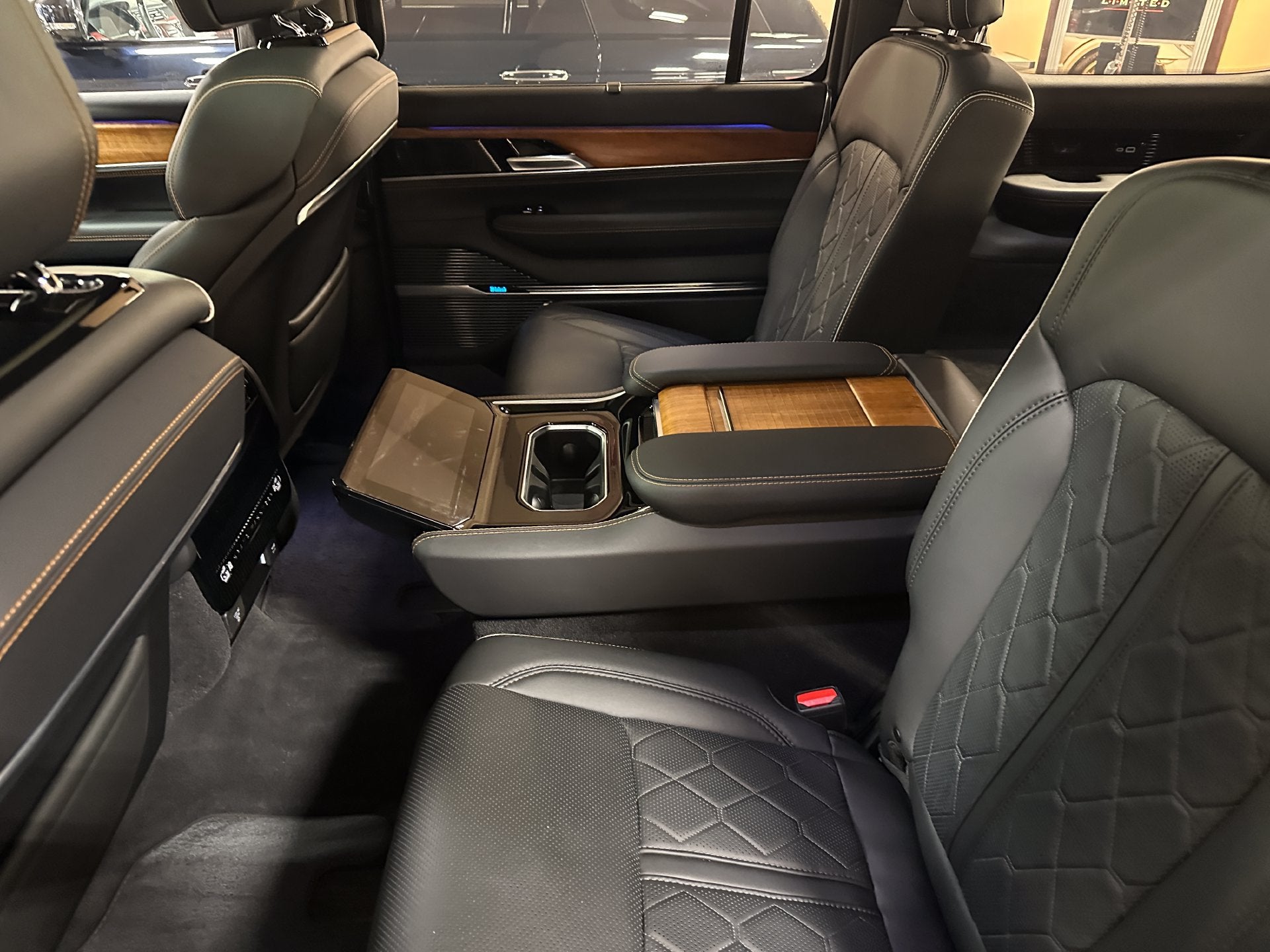 2023 Jeep Grand Wagoneer Series III