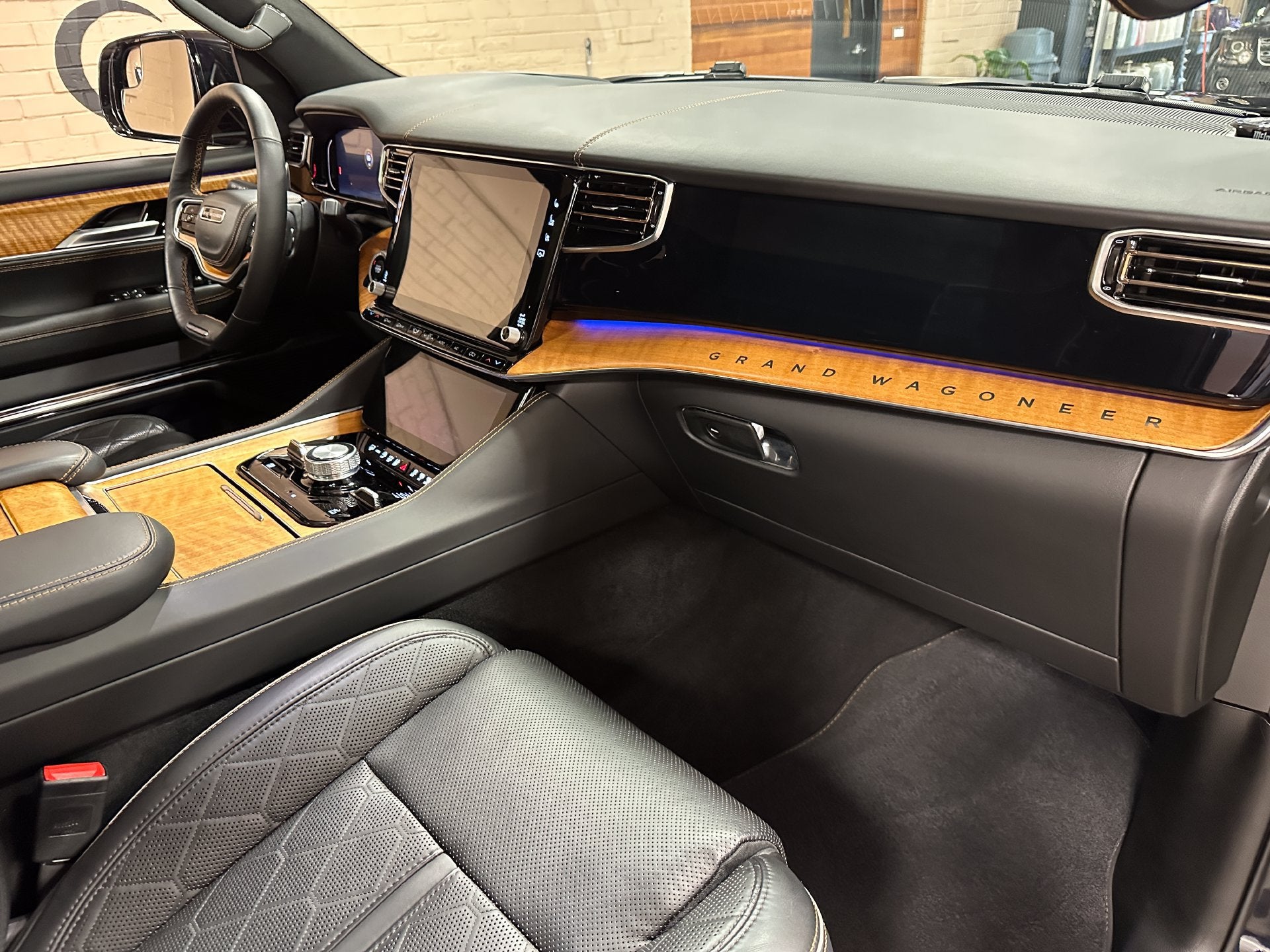 2023 Jeep Grand Wagoneer Series III