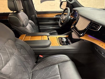 2023 Jeep Grand Wagoneer Series III