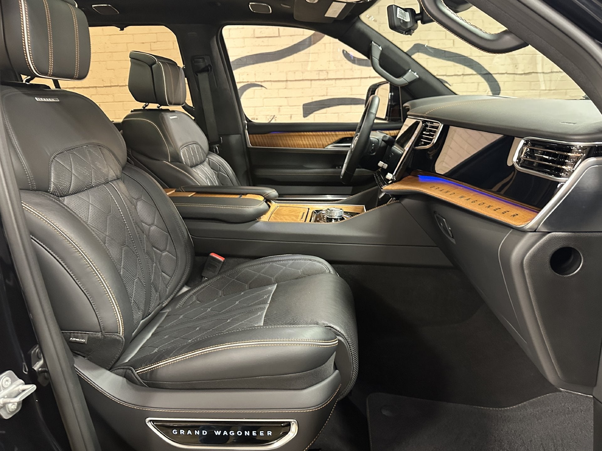 2023 Jeep Grand Wagoneer Series III