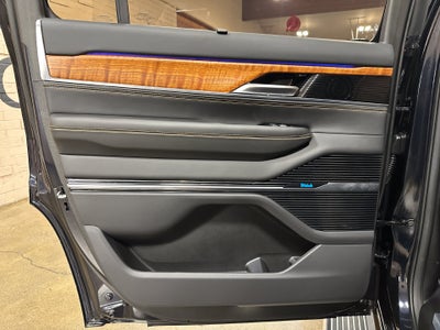 2023 Jeep Grand Wagoneer Series III