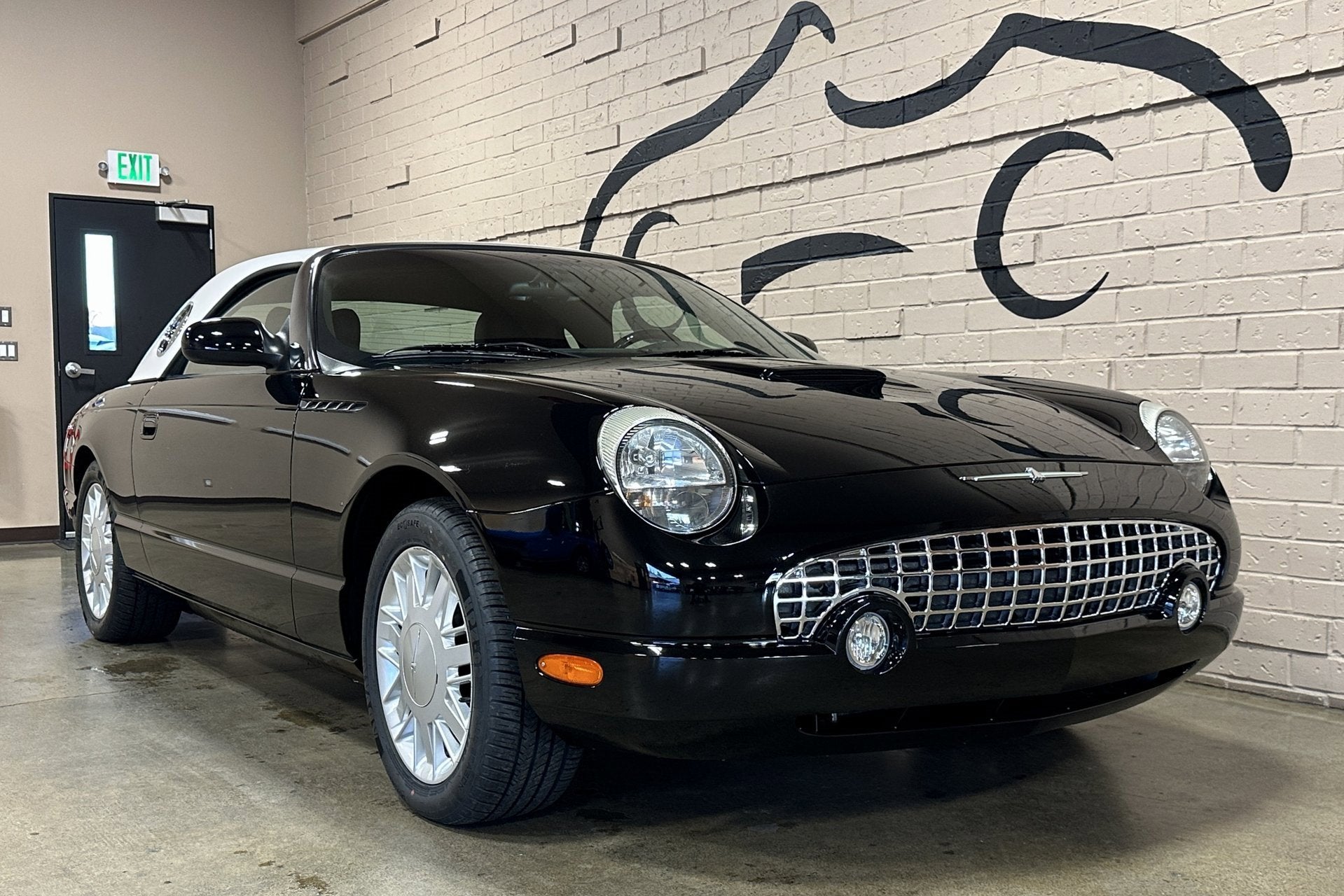 2002 Ford Thunderbird w/Hardtop Premium