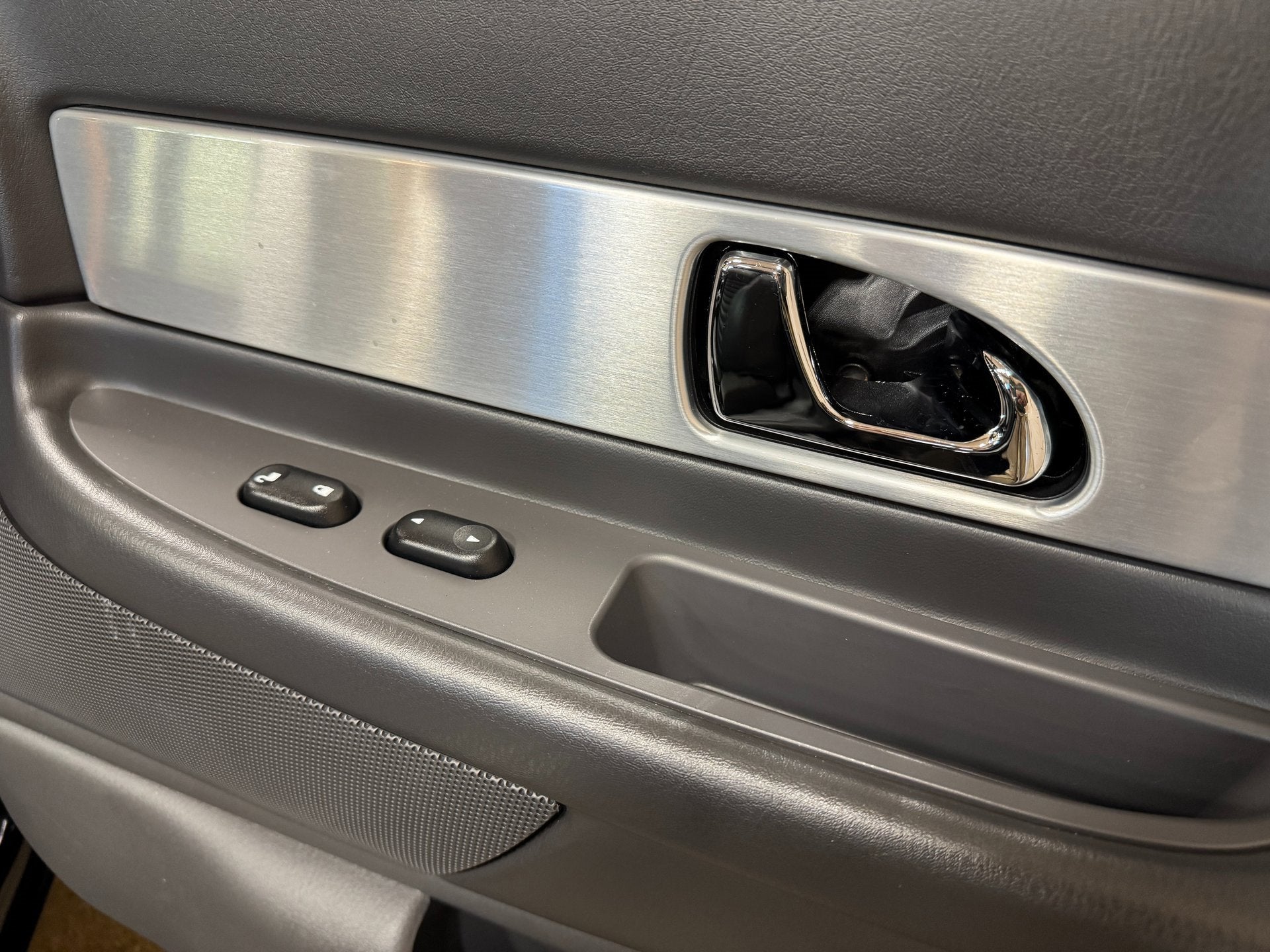 2002 Ford Thunderbird w/Hardtop Premium