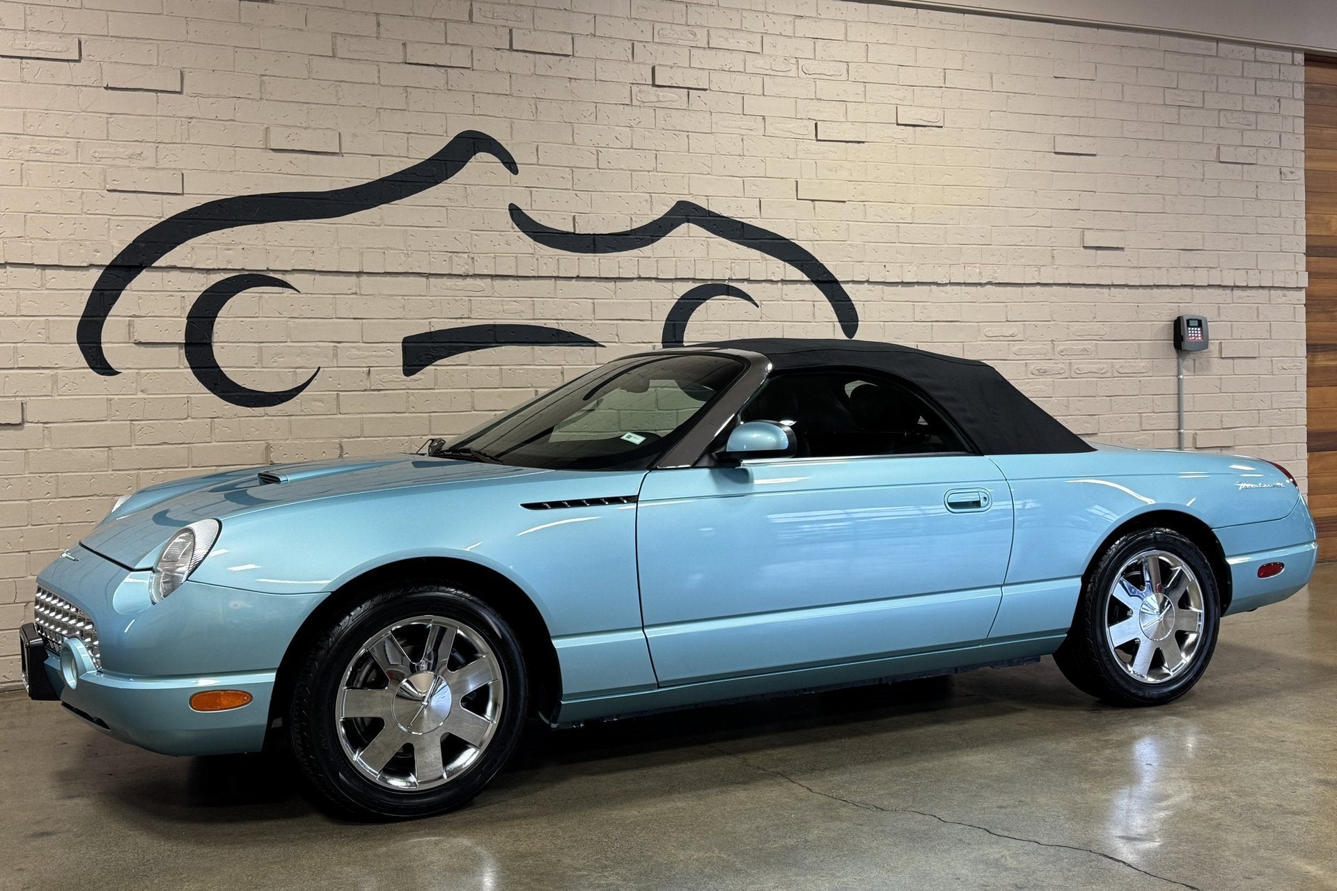 2002 Ford Thunderbird w/Hardtop Premium