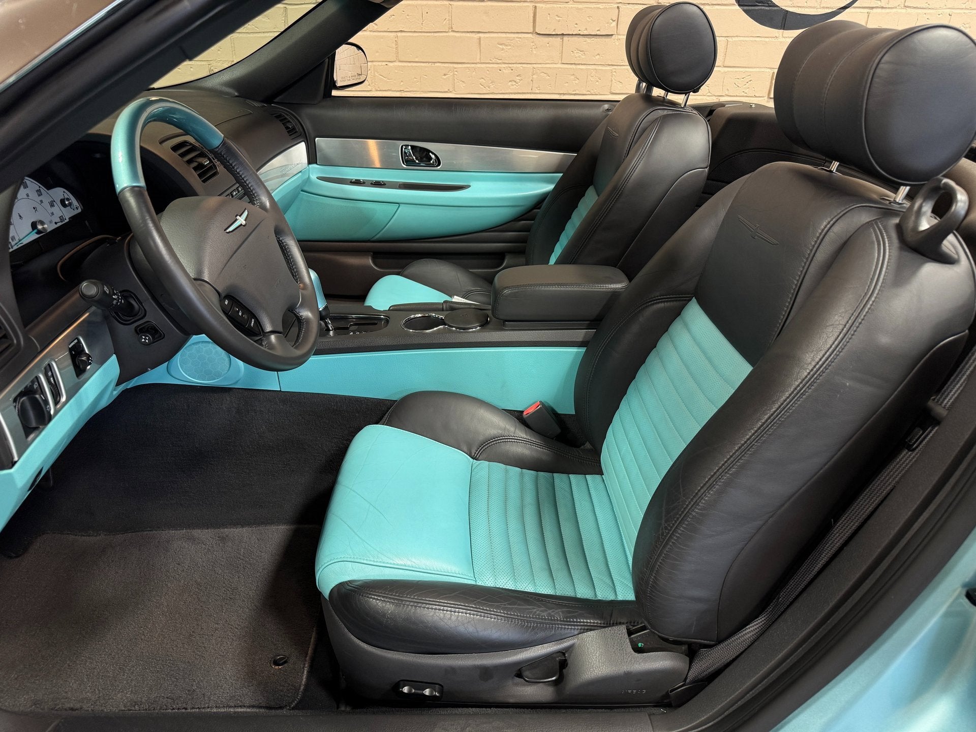 2002 Ford Thunderbird w/Hardtop Premium