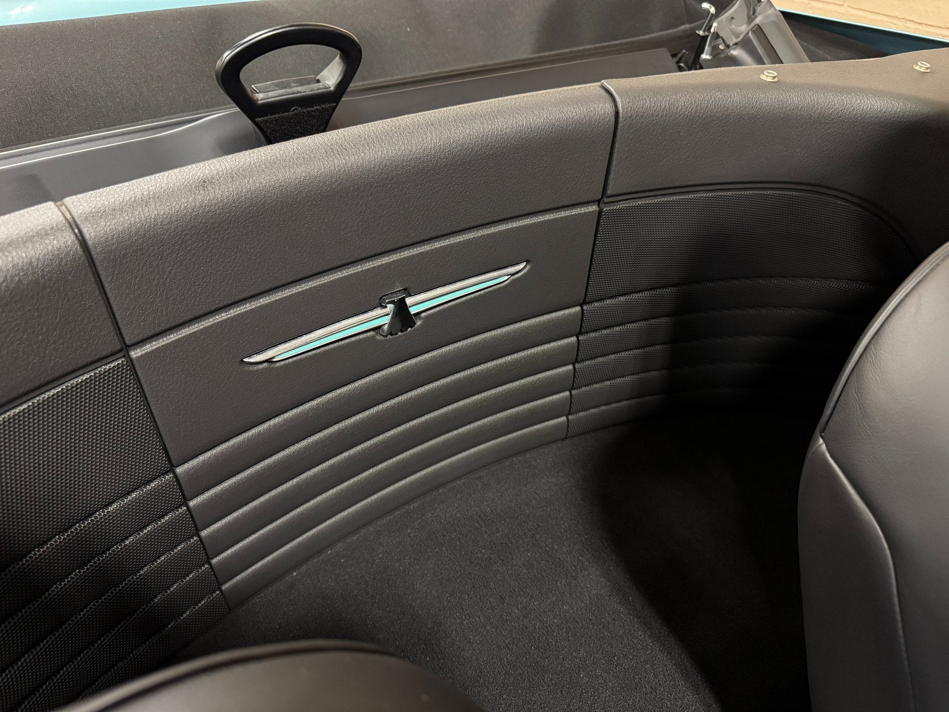 2002 Ford Thunderbird w/Hardtop Premium