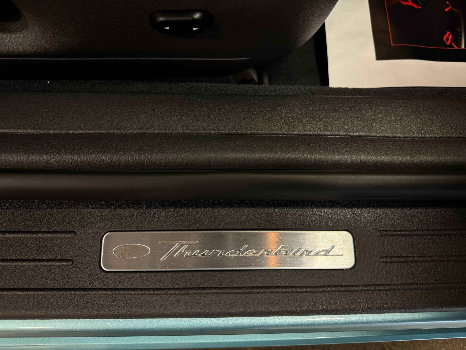 2002 Ford Thunderbird w/Hardtop Premium