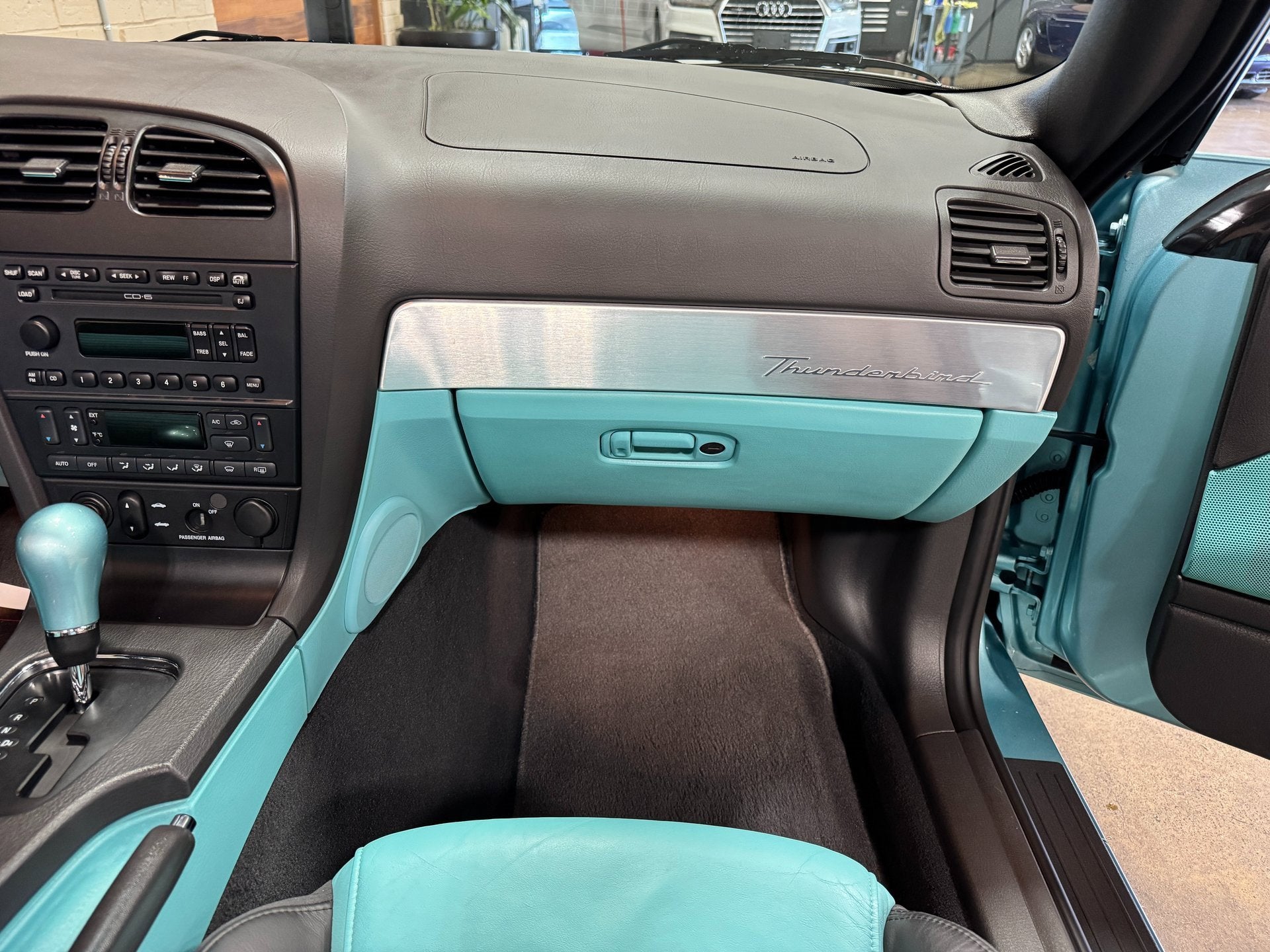 2002 Ford Thunderbird w/Hardtop Premium