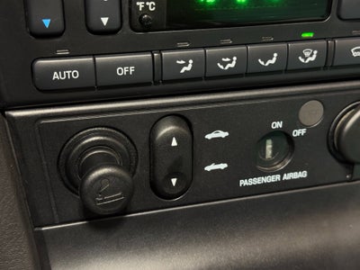 2002 Ford Thunderbird w/Hardtop Premium