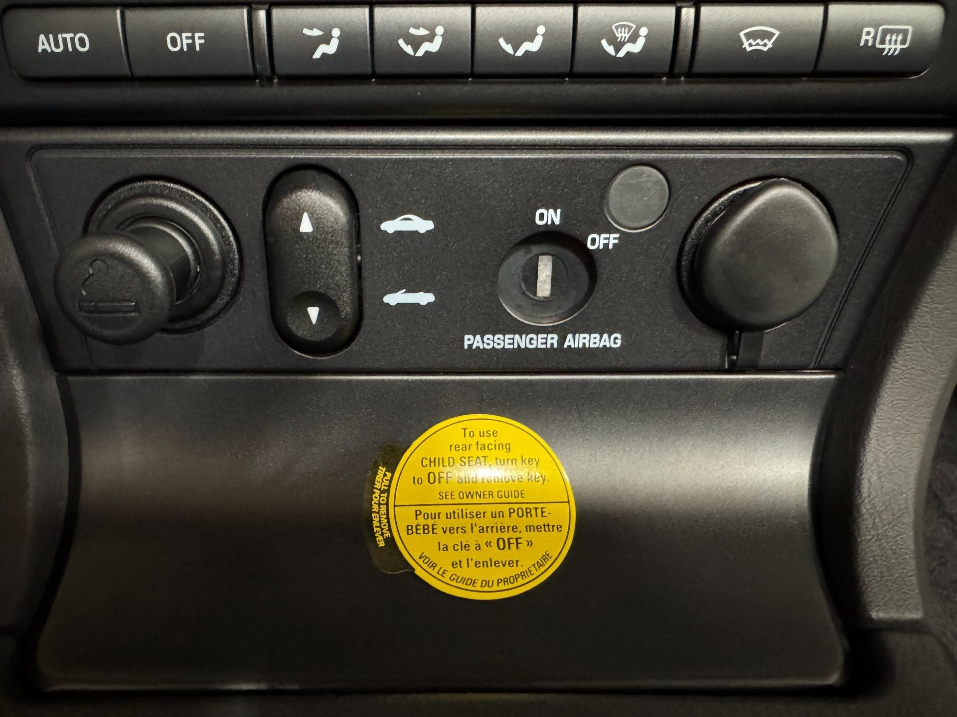 2002 Ford Thunderbird w/Hardtop Premium