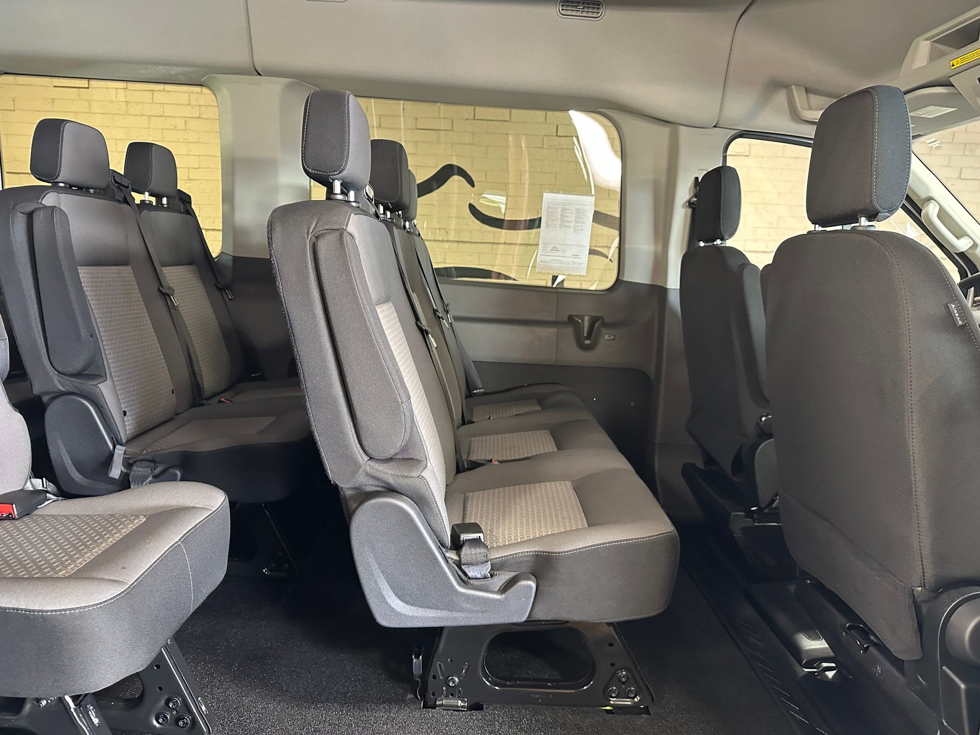 2025 Ford Transit Passenger Wagon XLT