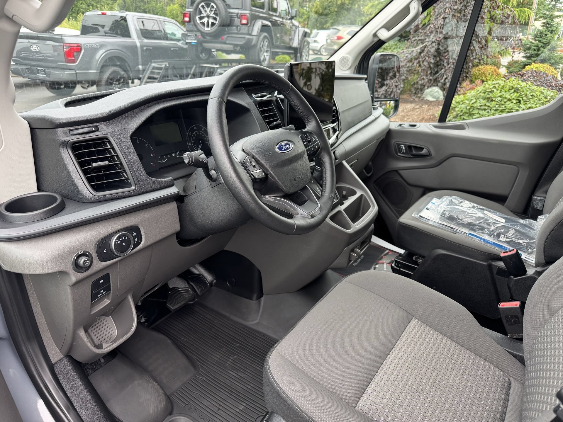 2025 Ford Transit-350 XLT