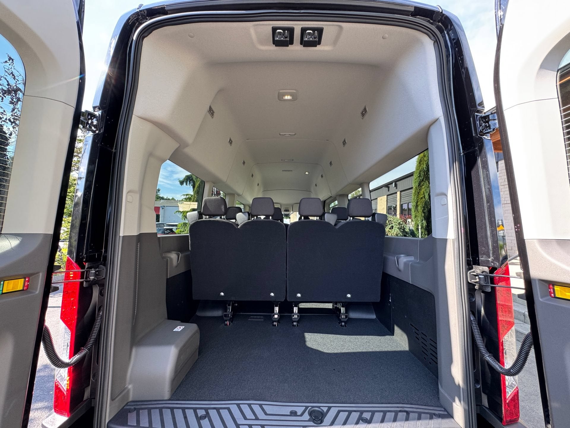 2025 Ford Transit-350 XLT