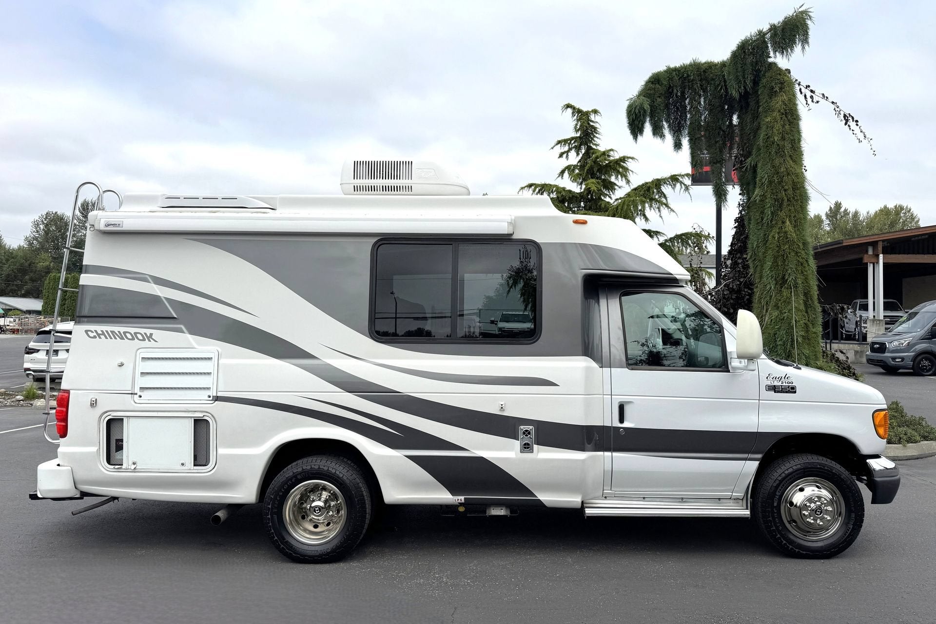 2005 Chinook Eagle LT 2100
