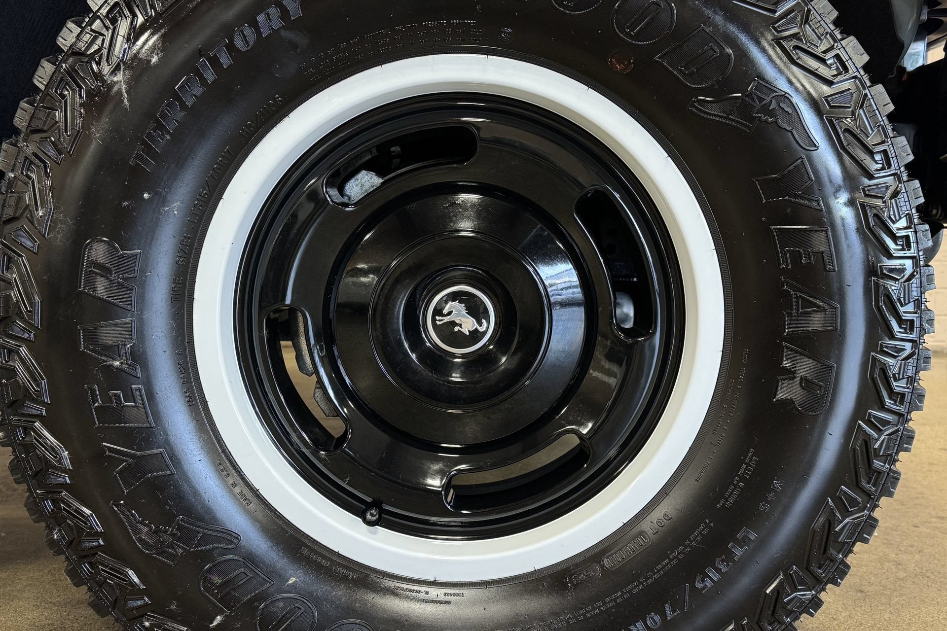 2023 Ford Bronco Heritage Limited Edition