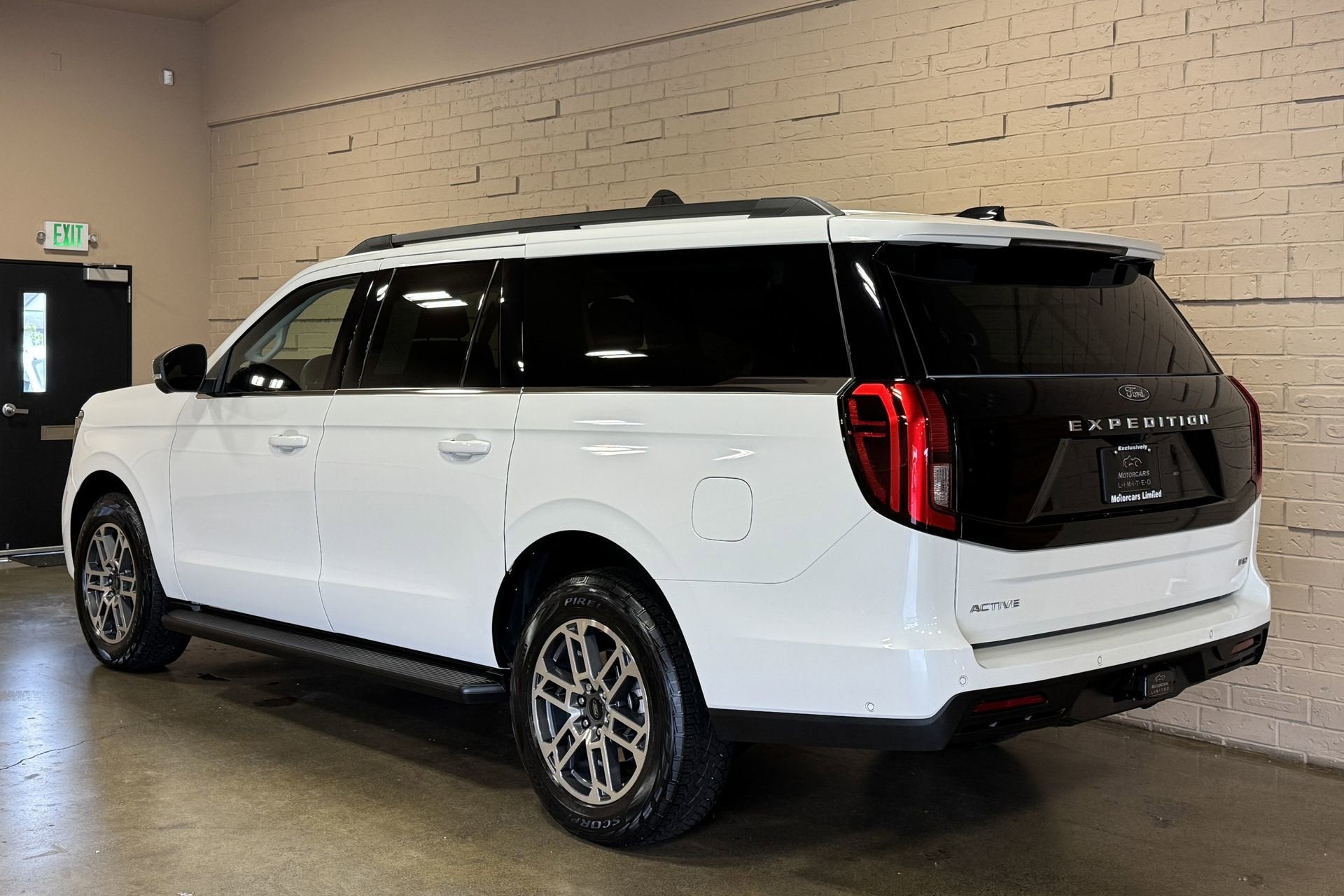 2025 Ford Expedition Max Active