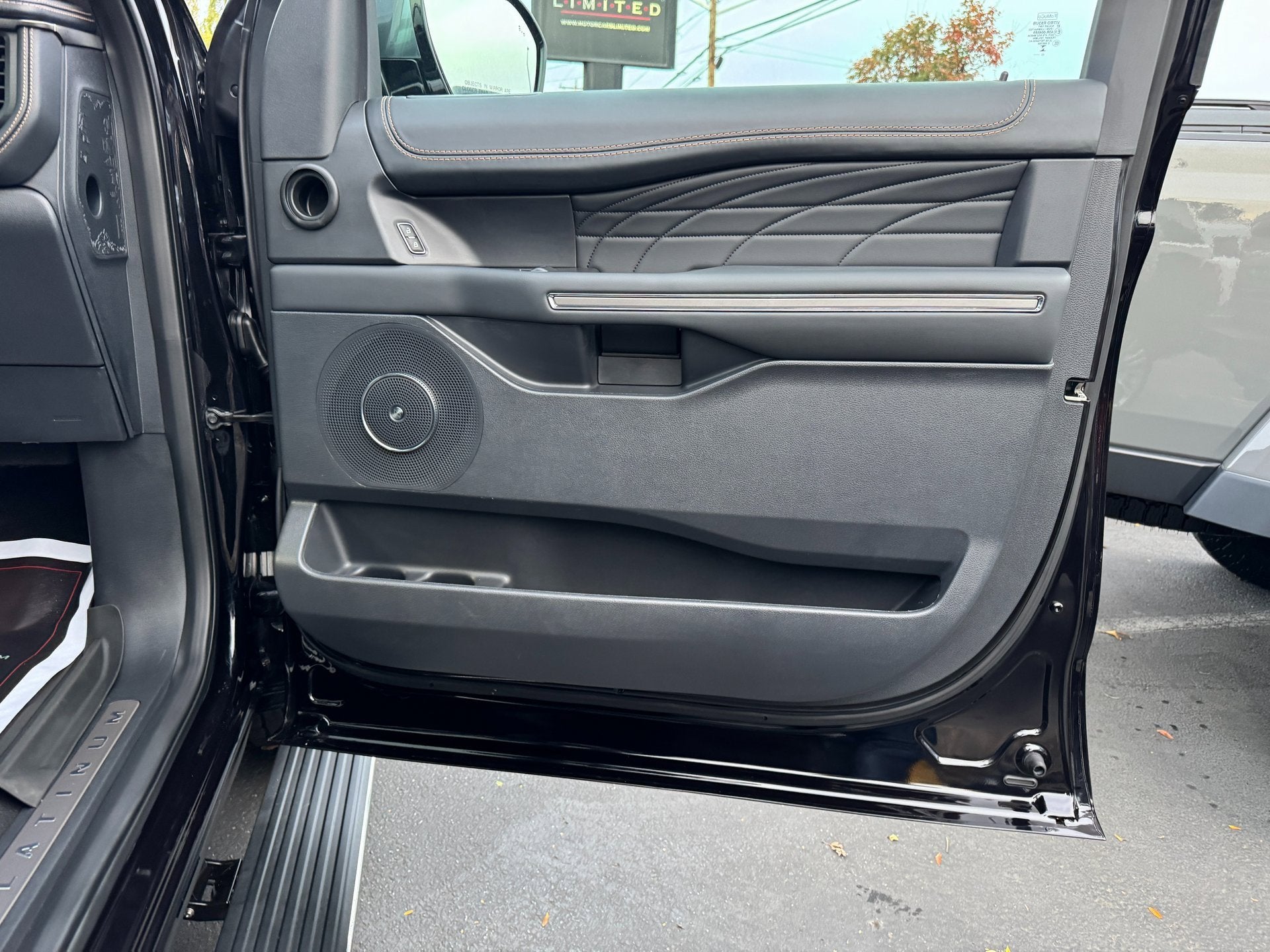 2024 Ford Expedition Max Platinum