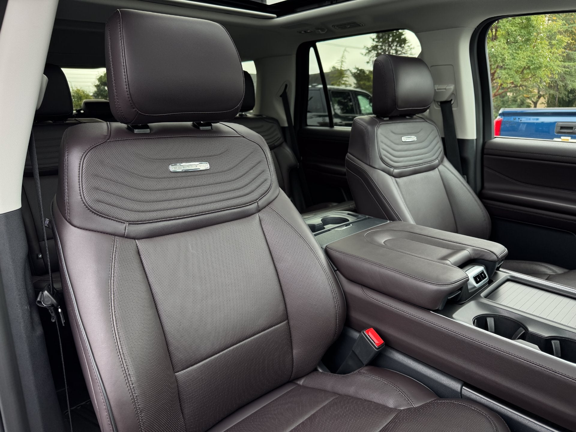 2025 Ford Expedition Platinum