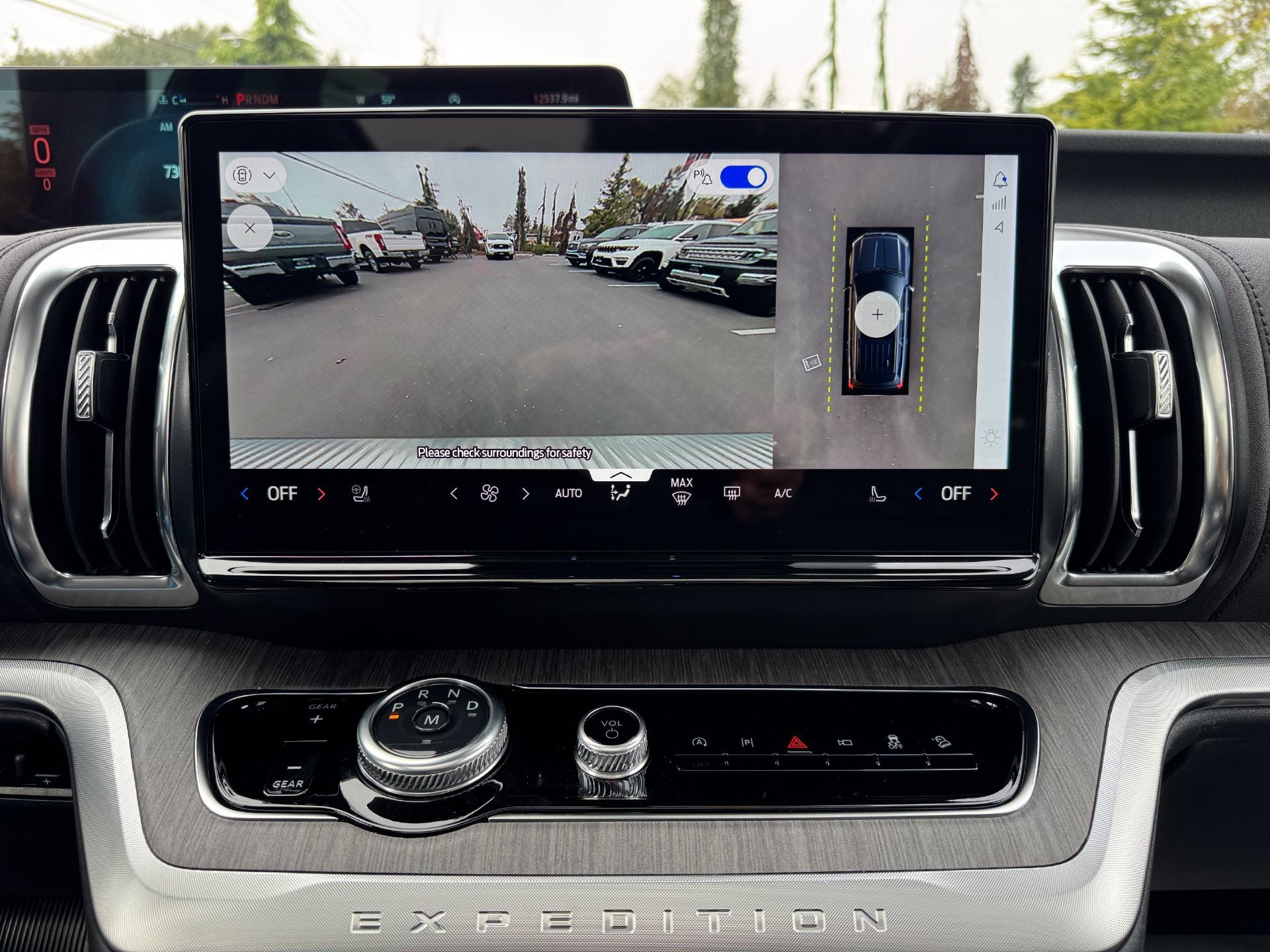 2025 Ford Expedition Platinum