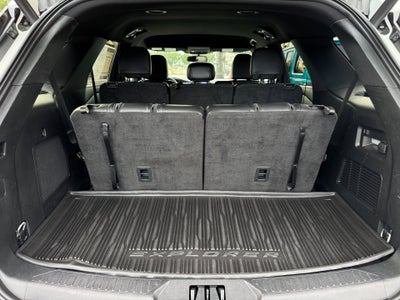 2024 Ford Explorer ST-Line