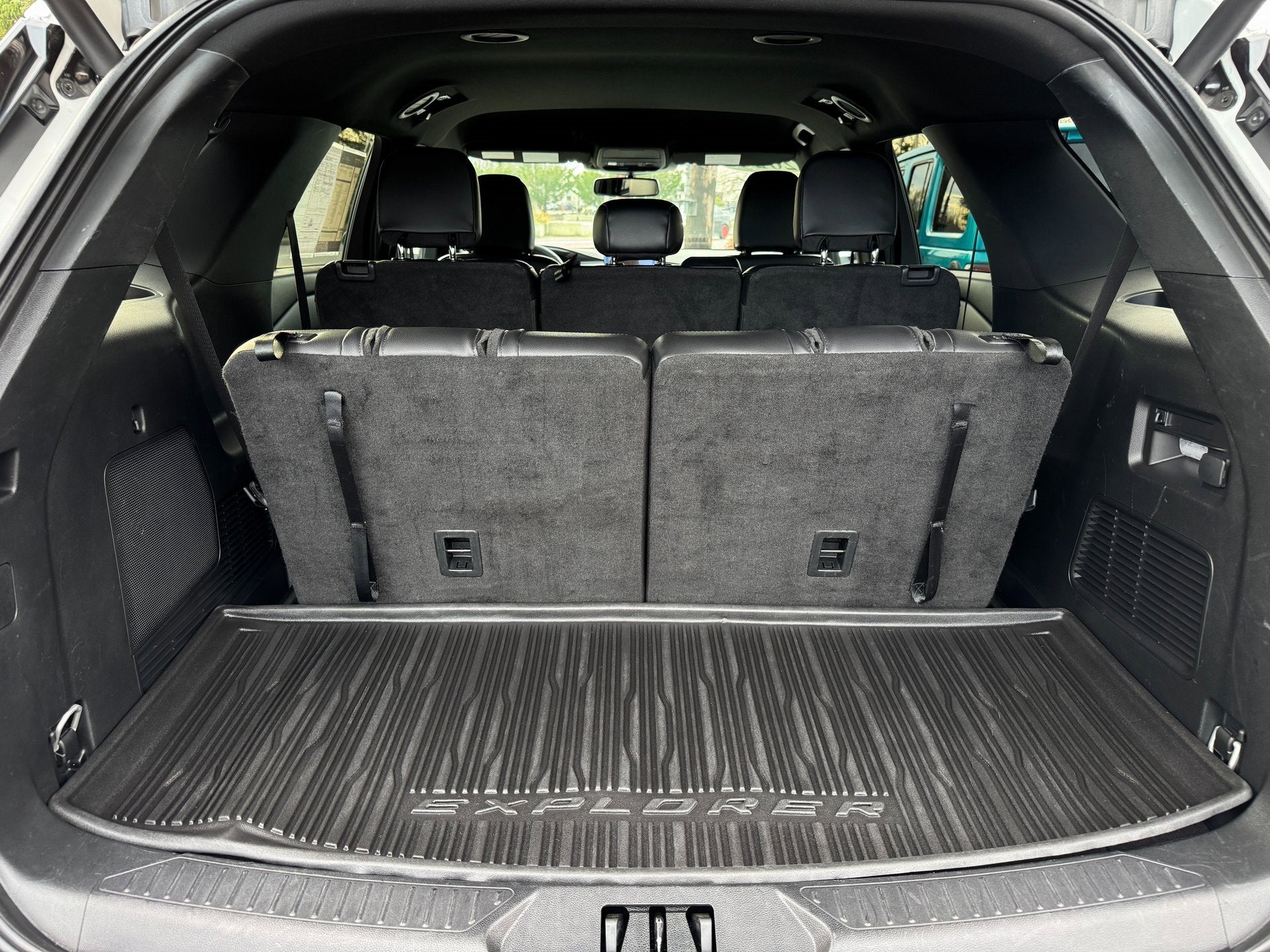 2024 Ford Explorer ST-Line