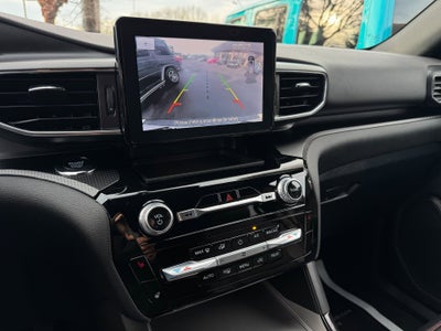 2024 Ford Explorer ST-Line