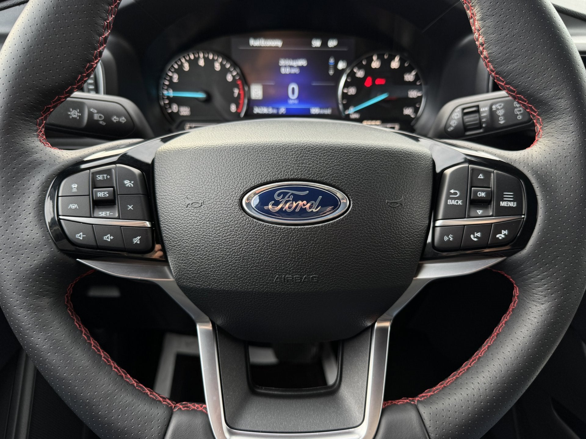 2024 Ford Explorer ST-Line