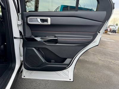 2024 Ford Explorer ST-Line